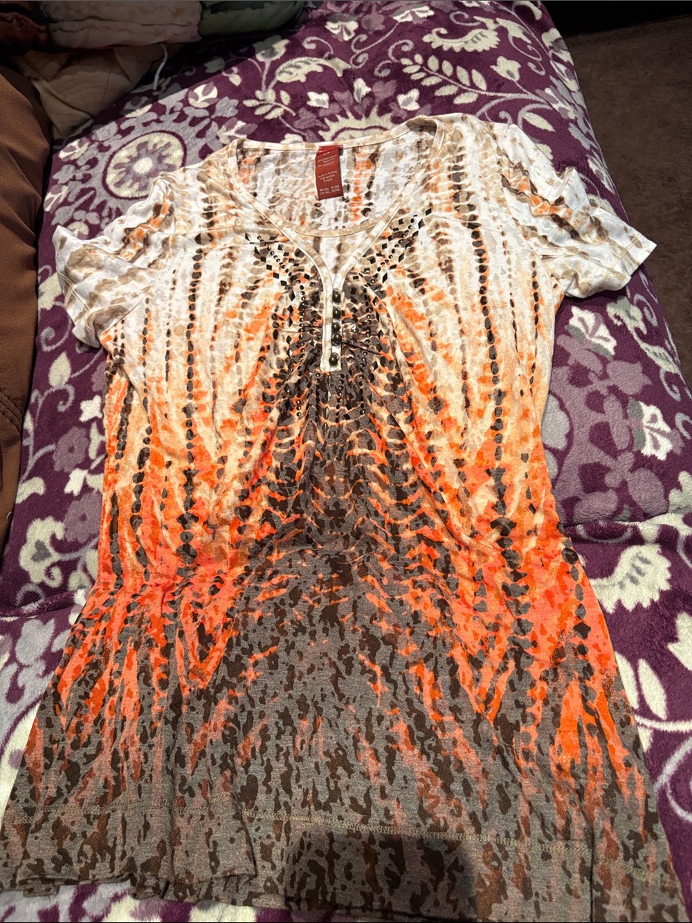 Short-Sleeve Orange Gradient Animal-Print Henley Tee